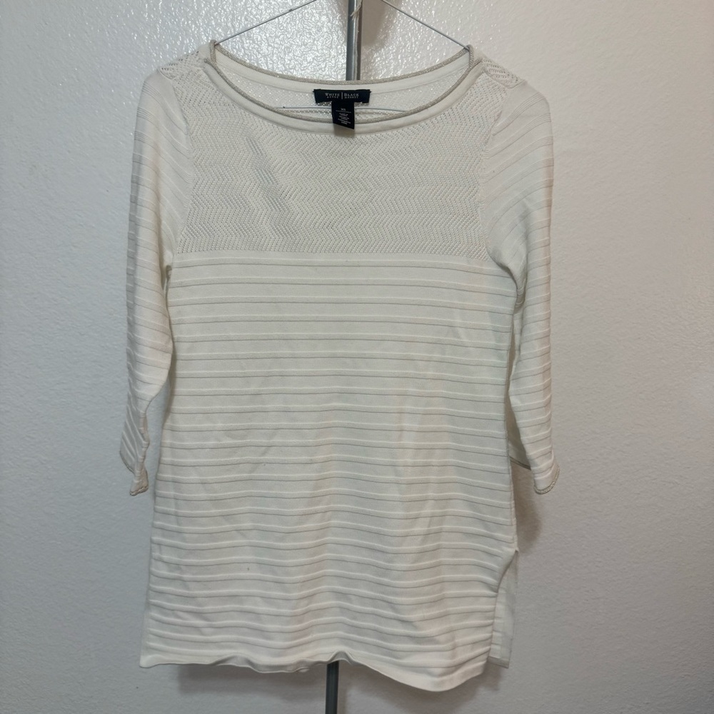 White House black market off white half sleeve, textured tunic length top in XS